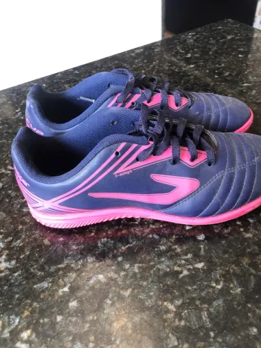 Chuteira Society Topper Cup VI masculino cor marinho e pink