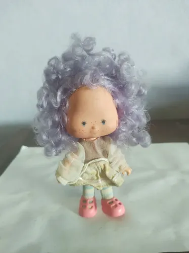Boneca Antiga - Moranguinho - Uvinha