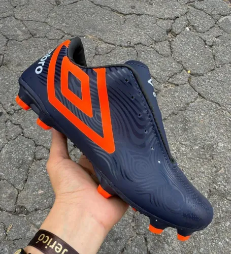 Chuteira Umbro Azul e Laranja - Nova!