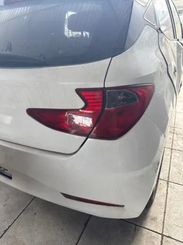 Lanterna hb20 hatch 2020