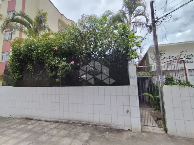 Kitnet para alugar no bairro Estreito em Florianópolis