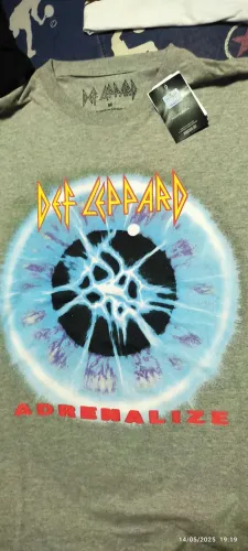 Camiseta oficial Def Leppard (M).