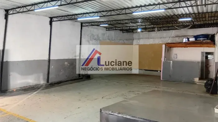 Salão Comercial para Locação em Santo André, Parque Oratório, 2 banheiros