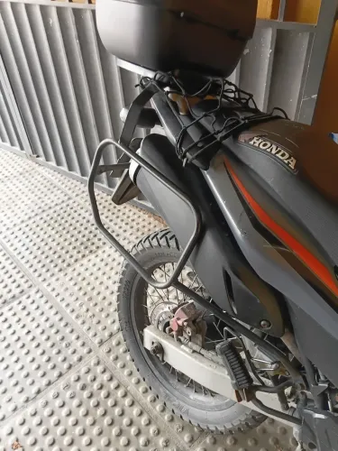 Protetor traseiro xre300