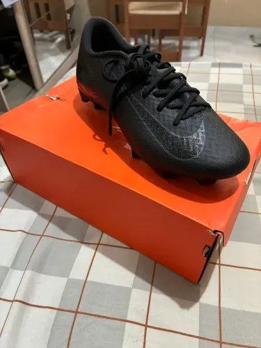 Chuteira Campo Nike Zoom Mercurial Vapor 16 Academy