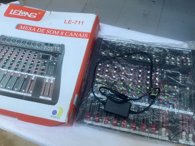 Mesa de Som Lelong LE-711 - 8 Canais com USB e Bluetooth funcionando perfeitamente