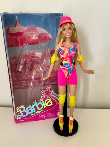 Barbie O Filme (Margot Robbie) - Skating Doll