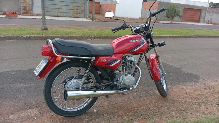 Vendo moto CG 125 Speed Ano 1985 vermelha 