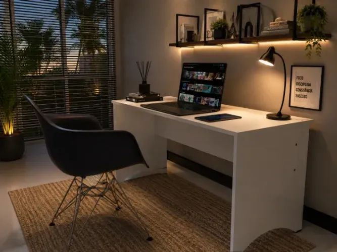 Mesa wonderful White Office Em MDF. L88cm x P40cm x A74cm.