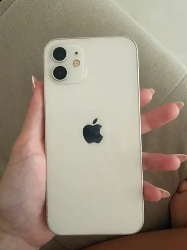 Iphone 12 com capa pelicula e carregador