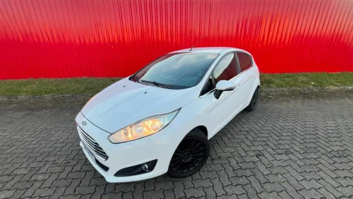 Ford Fiesta Titanium 1.6 16V Flex Mec. 2015