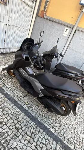 Vendo NMAXX 160cc com 400km rodados 