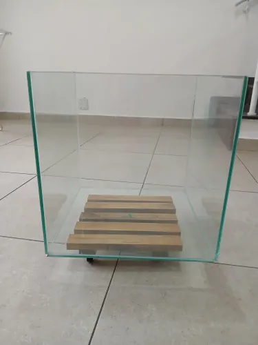 Cubo / vaso/  cachepô de vidro 40x40 cm