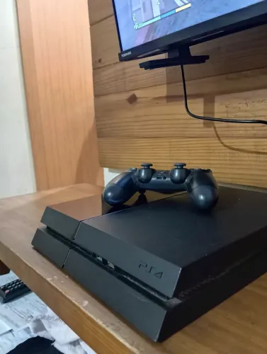 PlayStation 4 com jogos