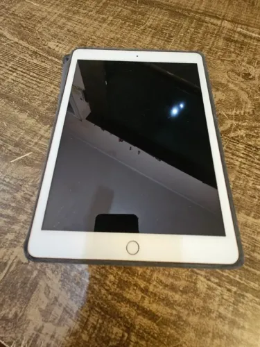 Ipad 8 Rose Gold Wi-fi - 32GB