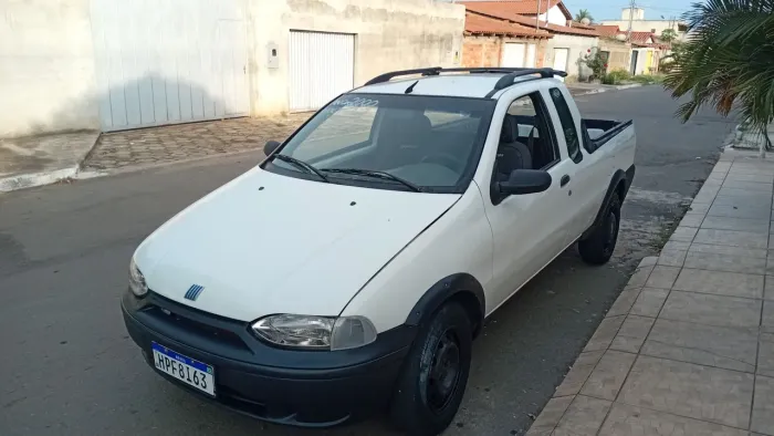 Fiat Strada Working 1.5 MPI 8V CE (álcool) 2000