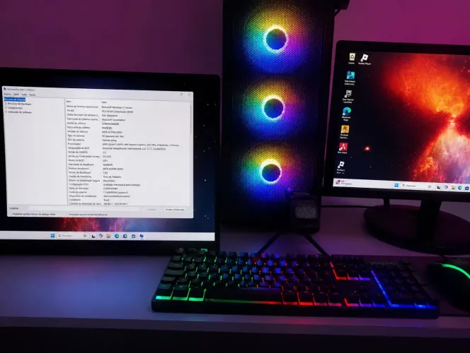 Vendo PC Gamer em excelente estado, funcionando perfeitamente e sem qualquer defeito.