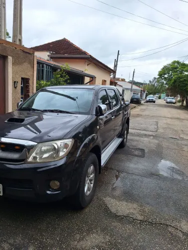 Toyota Hilux CD SRV D4-d 4X4 3.0 TDI Diesel AUT 2011