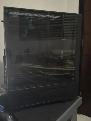 Gabinete msi preto