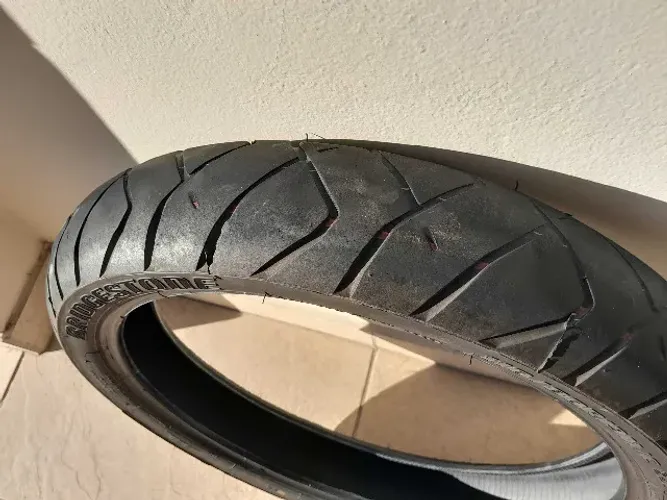 Par pneus para VStrom e big trail