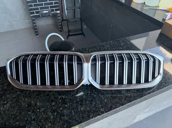 Grade BMW 320i 2024 ORIGINAL