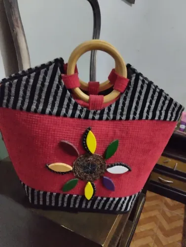 Bolsa artesanal tribo MASSAi Kenya guardada nunca usada