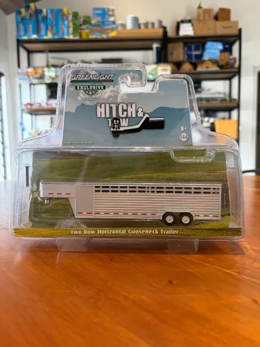 Miniatura Trailer Livestock Gooseneck 1/64