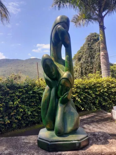 ESCULTURA ( ÚNICA ) família Mãe e filho