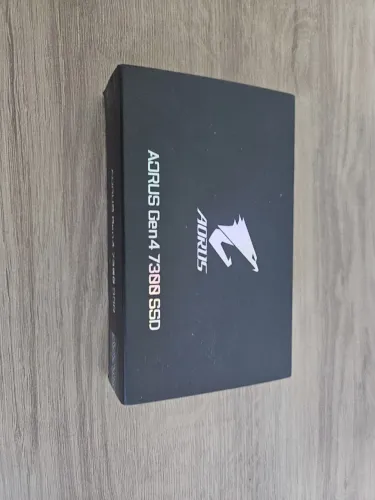 SSD Gigabyte Aorus Gen 4 1TB NVMe 7300 MB/s leitura