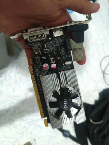 Vendo Placa de Vídeo Nvidia Geforce 210 de 1GB da MSI