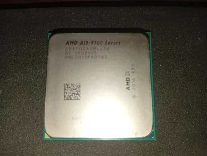 Processador AMD A10-9700 AM4 Quad-Core 3.8GHz Radeon R7 Integrada