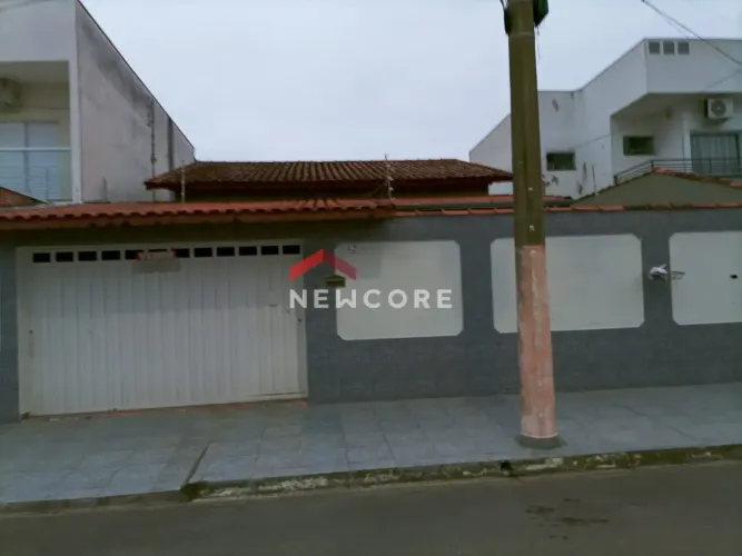 Casa em Rua Lea de Andrade Ribeiro - Loteamento Village das Palmeiras - Lorena/SP