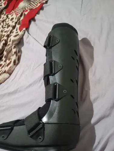 Vendo bota ortopédica 