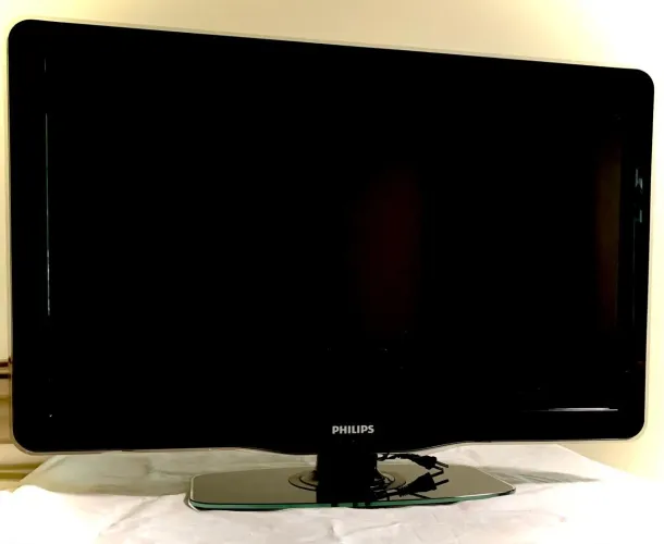 TV LCD PHILIPS 32