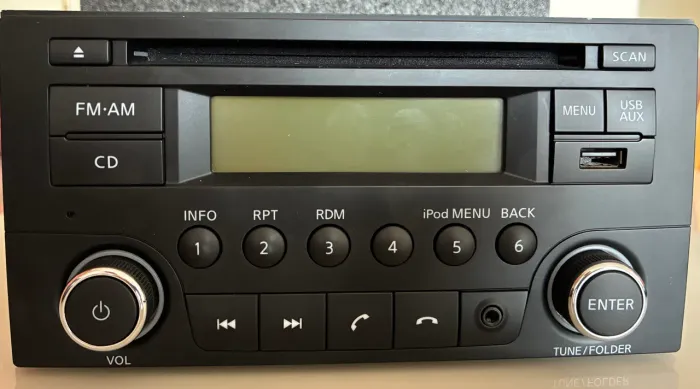 Som Original Nissan March / Versa 2015 2016 2017 2018 2019 Bluetooth