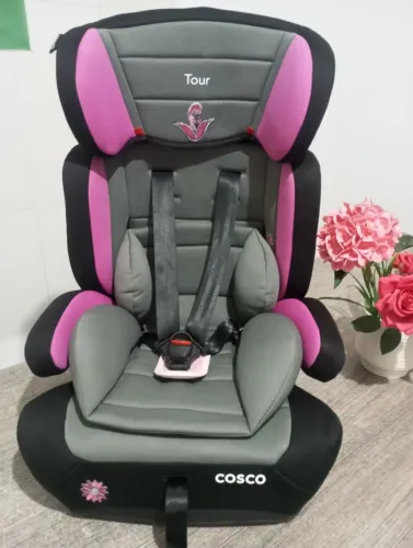 Vendo cadeira de carro de 9 a 36 kilos depois vira assento 