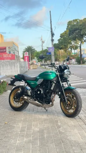 KAWASAKI Z650 RS VERDE