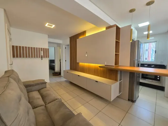 Apartamento mobiliado com 2 dormitórios no Navegantes, pronto para morar!