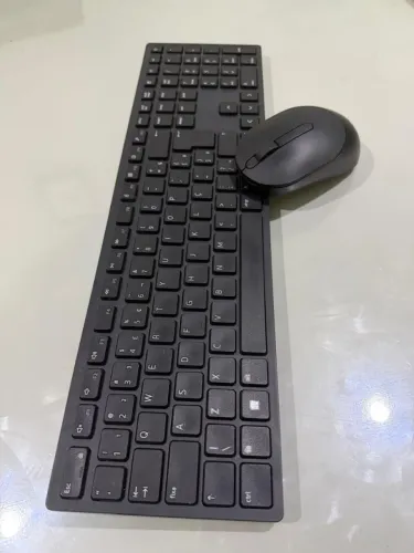 Vendo Teclado e Mouse sem fio Dell KM5221W usado poucas vezes<br>