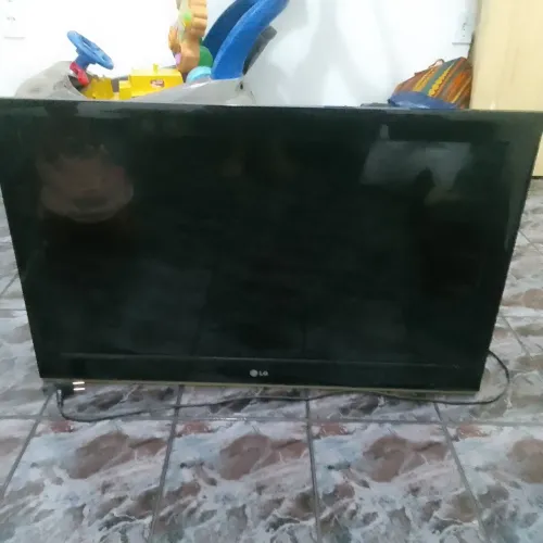 Tv LCD Semi nova 