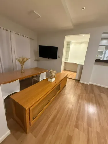 Apartamento para aluguel tem 72 metros quadrados com 2 quartos