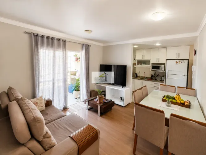 Apartamento com Sacada Gourmet e Garagem Livre em Capoeiras | 2 Dormitórios e Excelente Lo