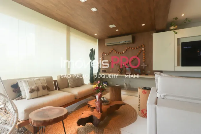 Itaim Nobre com 123m² e 2 vagas.