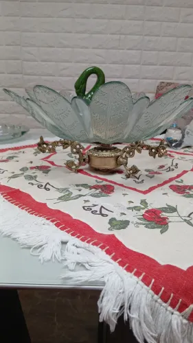 Fruteira em bronze e vidro decorado