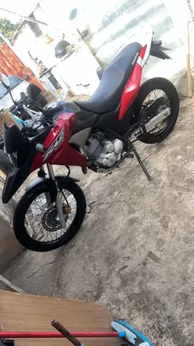 ? **VENDE\-SE - HONDA XR300 2010**  