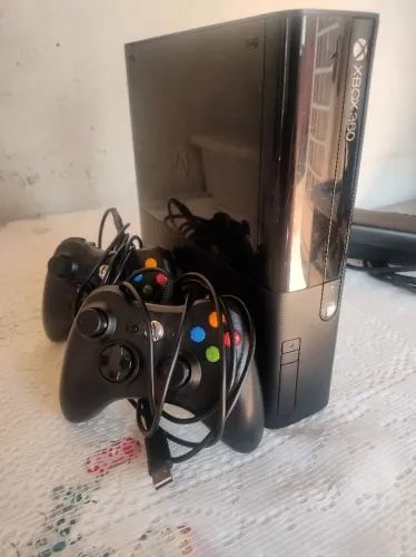 Xbox 360 Super Slim