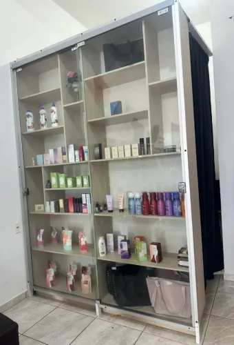 Armário Vitrine