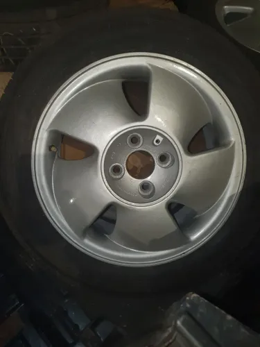 Rodas Vectra GSi catavento aro 15 c/ pneus BONS e calotas centrais