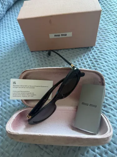 Óculos miu miu