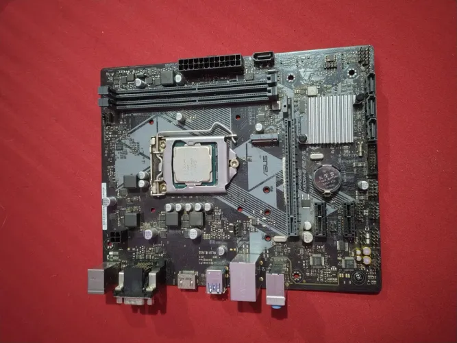 Placa mãe Asus h310m + processador i5 9400f